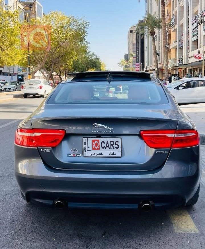 جاكوار XE